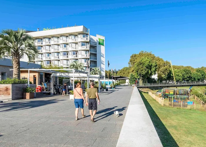 ibis styles Dax Miradour