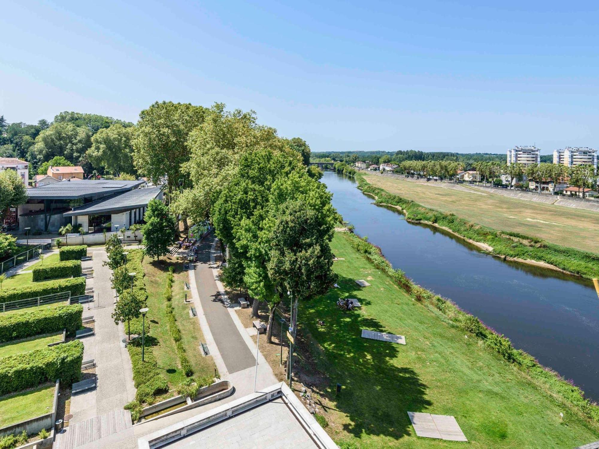 Ibis Styles Miradour Hotel 3*