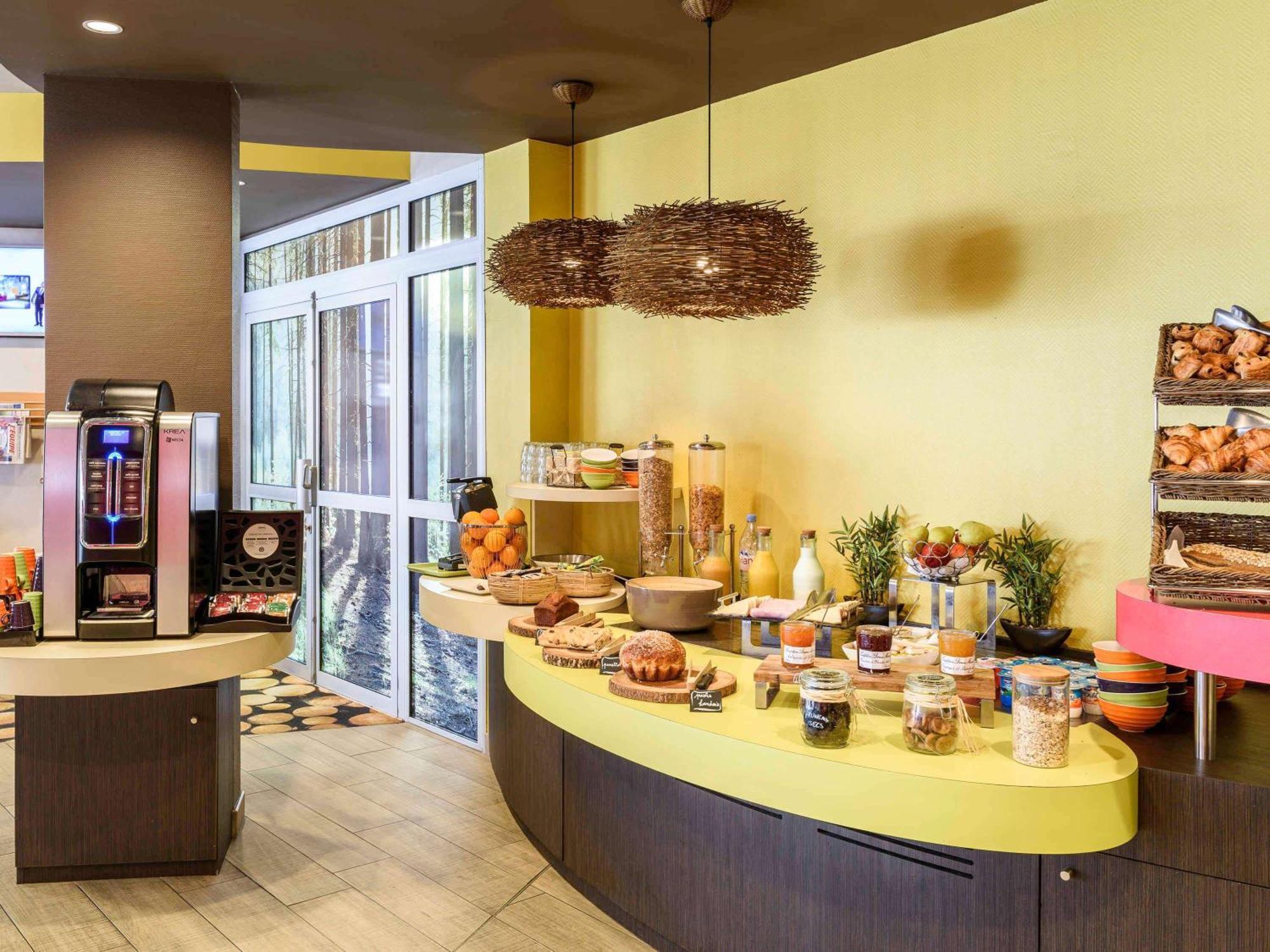 Ibis Styles Miradour Hotel 3*